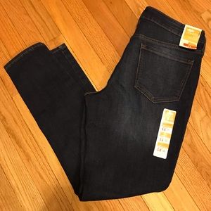 NWT! Old Navy Rockstar Jeans 14 Regular